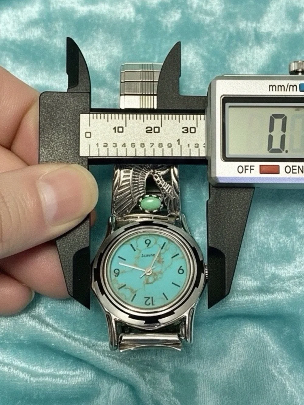 Carol Felley dial quartz catching
